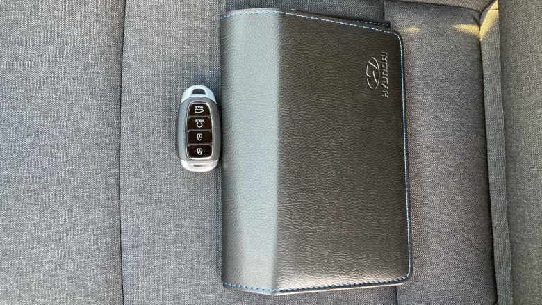 Hyundai INSTER 85kW 02 49kWh 5dr Auto Electric Hatchback